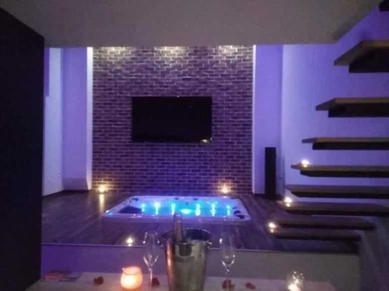 Magnifique Loft Avec Jacuzzi Et Sauna Privatif Ferriere-la-Grande Exterior photo